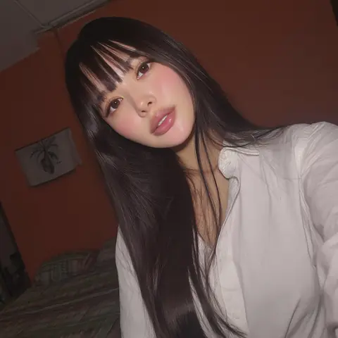 Kim Kita, gallery portrait 4 of 6